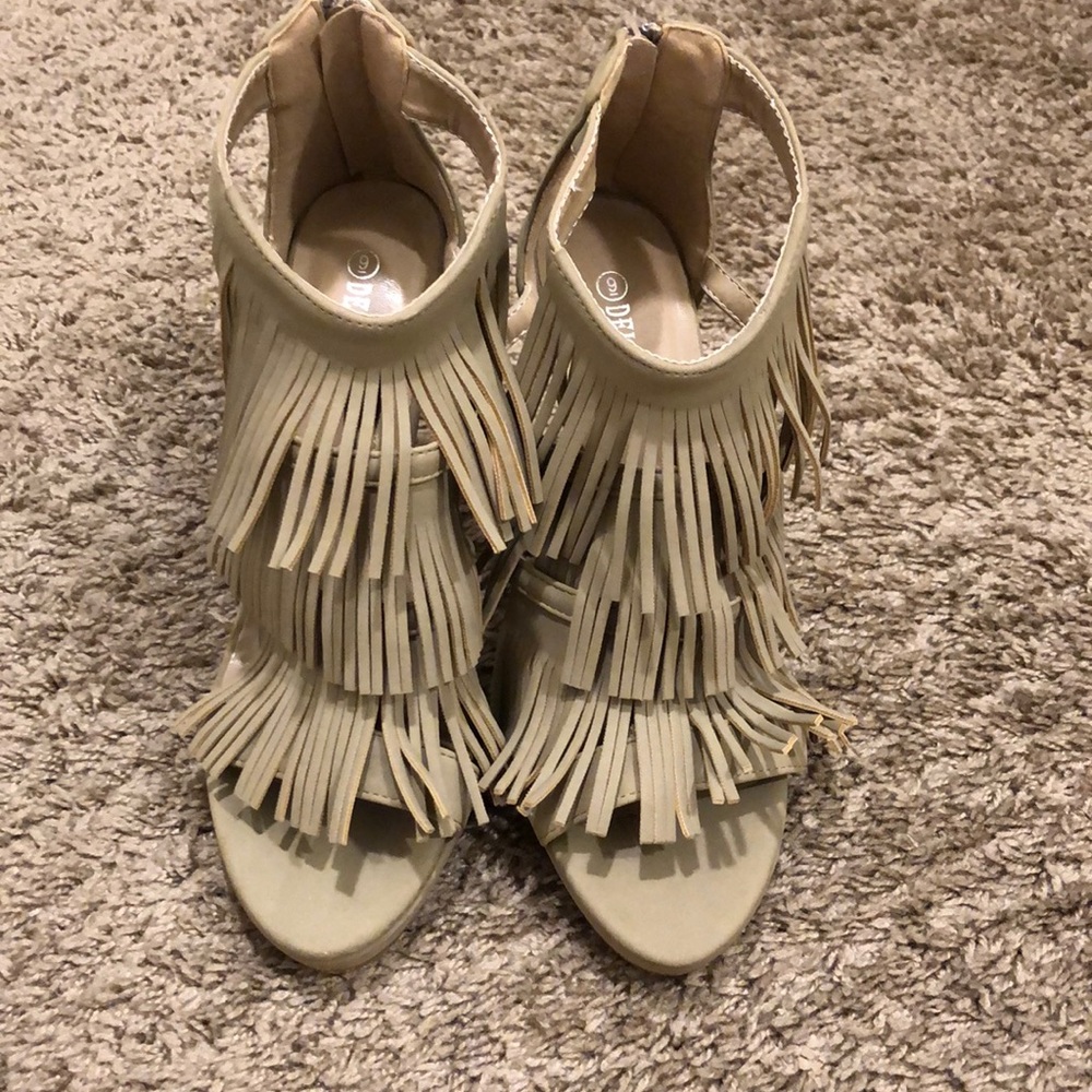 Fringe Heels!